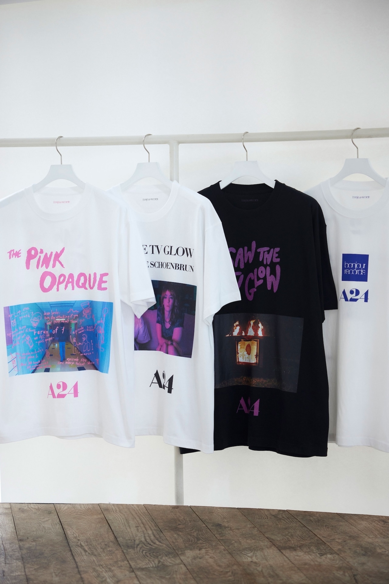 A24 for bonjour records「I Saw The TV Glow」Exclusive T-shirtのイメージ