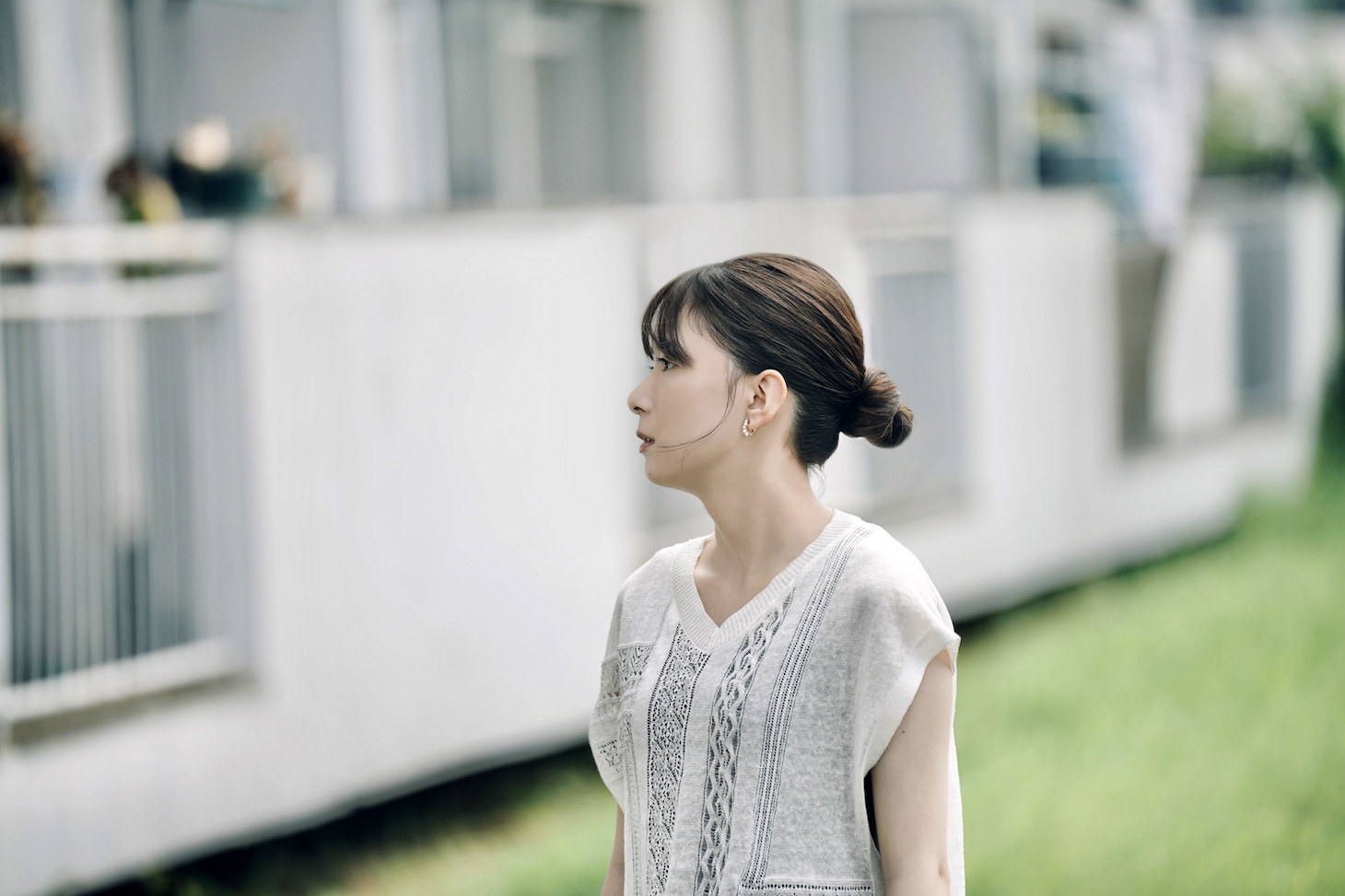 映画「君の顔では泣けない」より、芳根京子演じる入れ替わったあとの陸