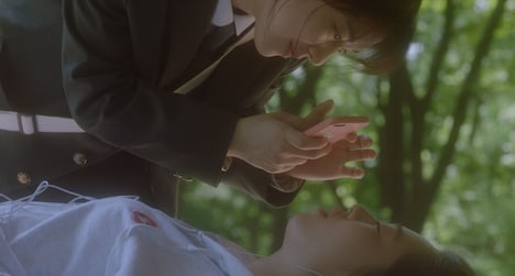 「君と私」場面写真