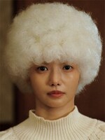 「擬人化ドラマ 被告人ブロッコリー 原告カリフラワー」より、カリフラワー役のハ・ヨンス