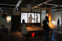 「ホラーにふれる展 －映画美術の世界－」2024年の新潟開催時の様子