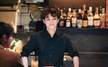 映画「楓」場面写真。宮近海斗演じる辻󠄀雄介