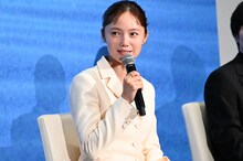 実写映画「秒速5センチメートル」舞台挨拶に登壇した宮﨑あおい