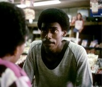 「マイ・ブラザーズ・ウェディング」場面写真。主人公ピアース ©1983 Charles Burnett ©2025 Milestone Film & Video for MY BROTHER'S WEDDING