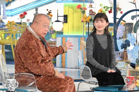 「A-Studio+」9月19日放送回の様子。左から笑福亭鶴瓶、伊藤沙莉