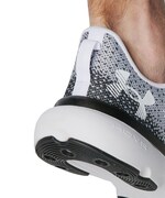 UNDER ARMOURのUA Infiniteモデル