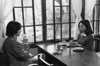 「星と月は天の穴」場面写真