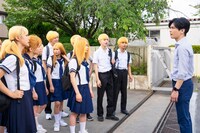 「金髪」場面写真