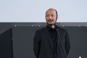 第30回釜山国際映画祭にて、「8番出口」野外トークイベントに出席した河内大和