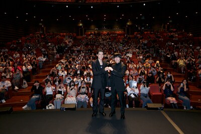 第30回釜山国際映画祭「秒速5センチメートル」インターナショナルプレミア上映の様子。手前左から松村北斗、奥山由之