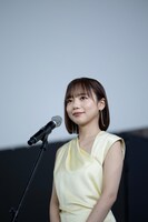 第30回釜山国際映画祭にて、「恋愛裁判」野外グリーティングに参加した齊藤京子
