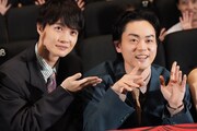 左から神木隆之介、菅田将暉