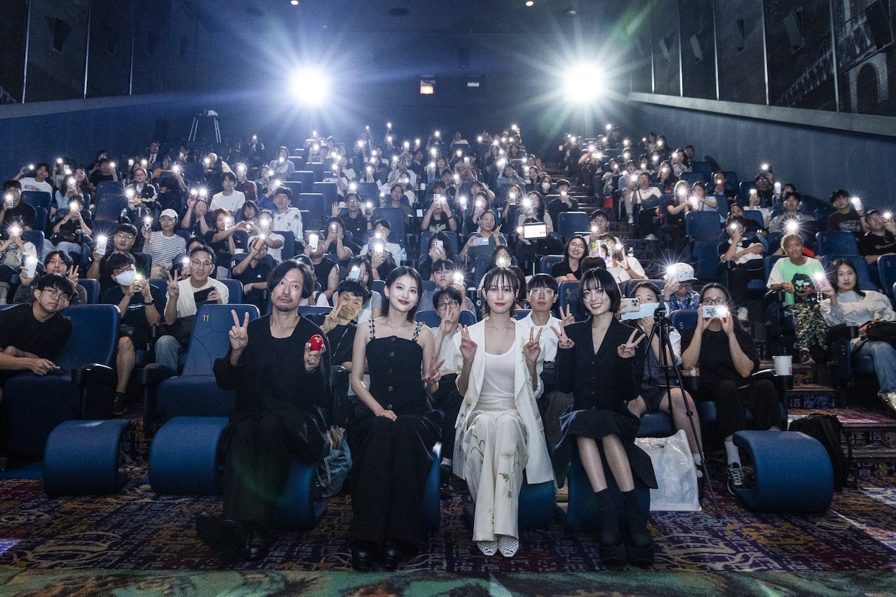 第30回釜山国際映画祭での「万事快調＜オール・グリーンズ＞」ワールドプレミアの様子