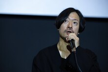 第30回釜山国際映画祭での「万事快調＜オール・グリーンズ＞」ワールドプレミア舞台挨拶に登壇した児山隆