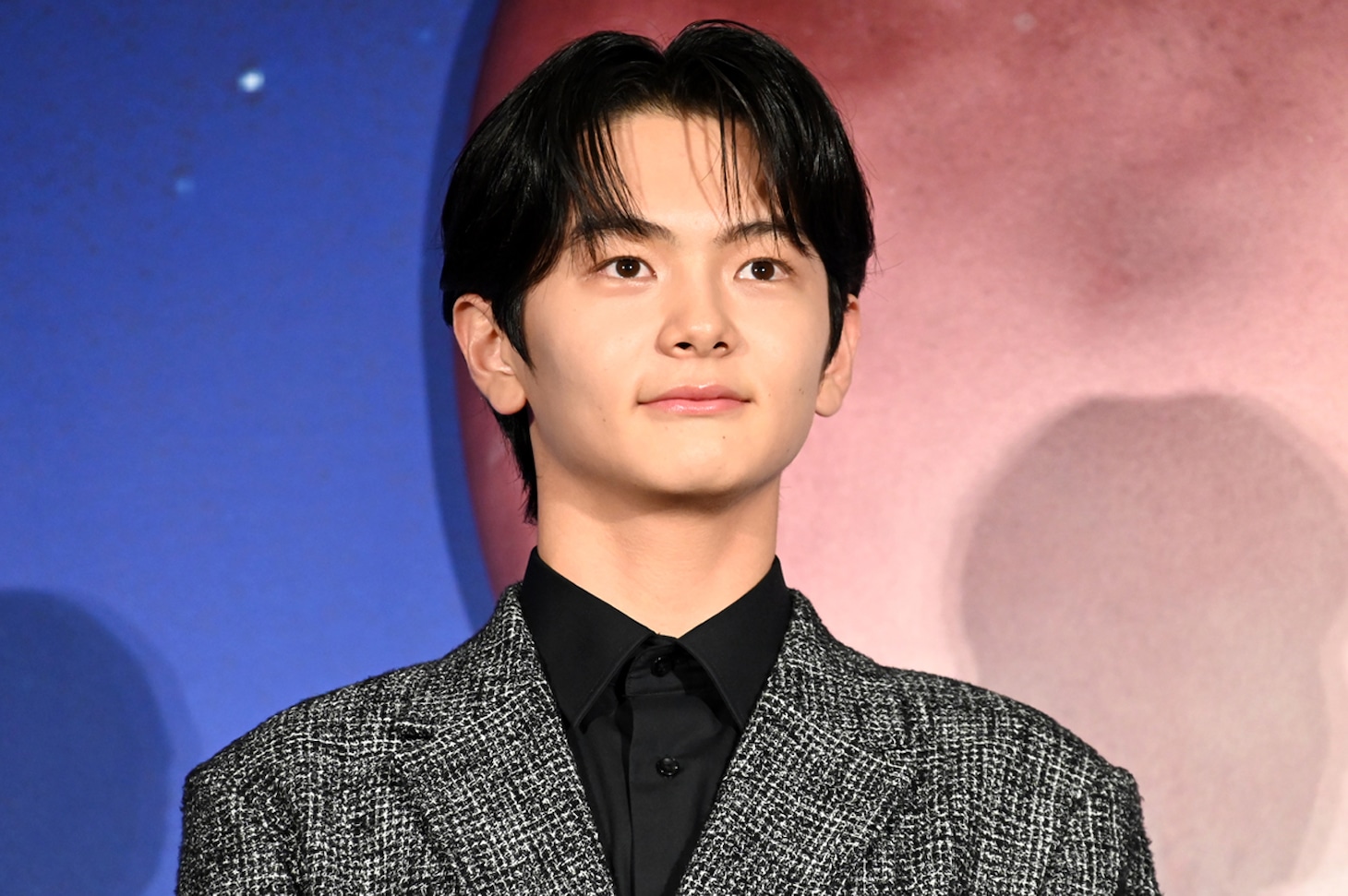 映画「ストロベリームーン 余命半年の恋」完成披露試写会に登壇した齋藤潤。桜井萌の同級生・佐藤日向を演じている