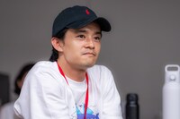 初開催の「TIFFティーンズ・シネクラブ」でシネクラブ部員に迎えられる池松壮亮