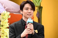 映画「（LOVE SONG）」ジャパンプレミアに登壇した逢見亮太