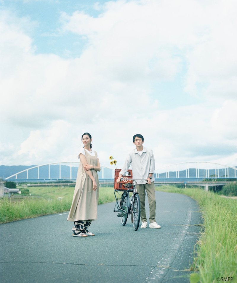 「ストロベリームーン」特別ビジュアル