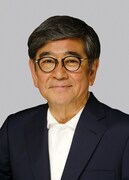 ドラマ「終活シェアハウス」で元編集者・沼袋豪を演じる石坂浩二