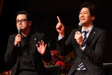 左から鈴木浩介、速水もこみち