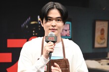 ドラマ「シナントロープ」記者会見に登壇した望月歩