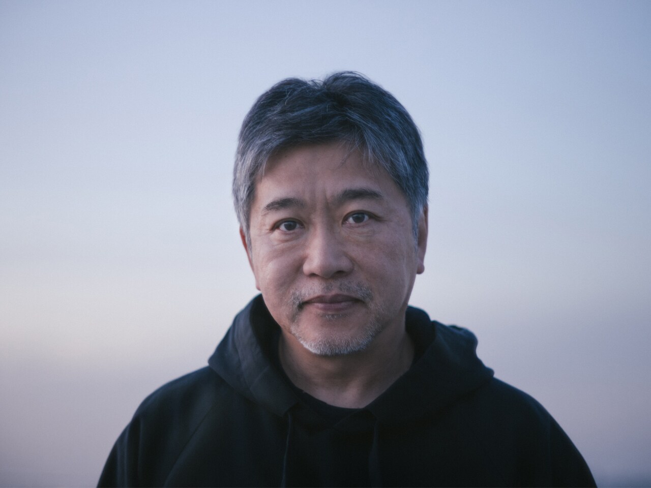 是枝裕和 - 千鳥大悟＆綾瀬はるか主演映画「箱の中の羊」2026年