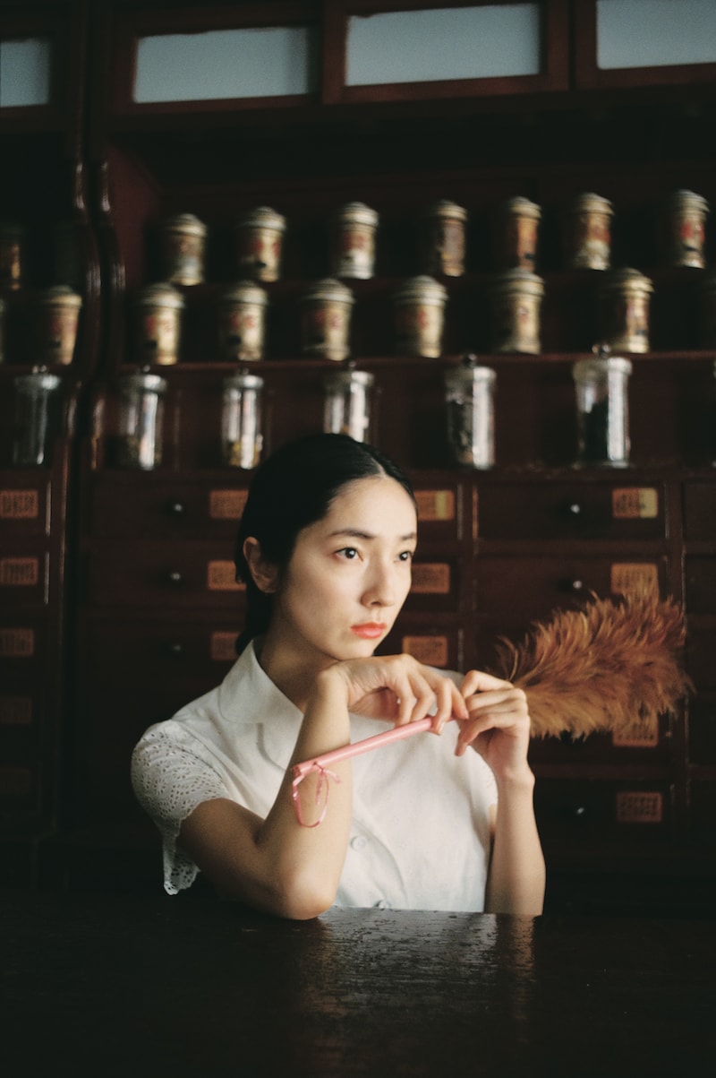 仁村紗和ファースト写真集（タイトル未定）先行カット（撮影：北岡稔章 / 扶桑社刊）