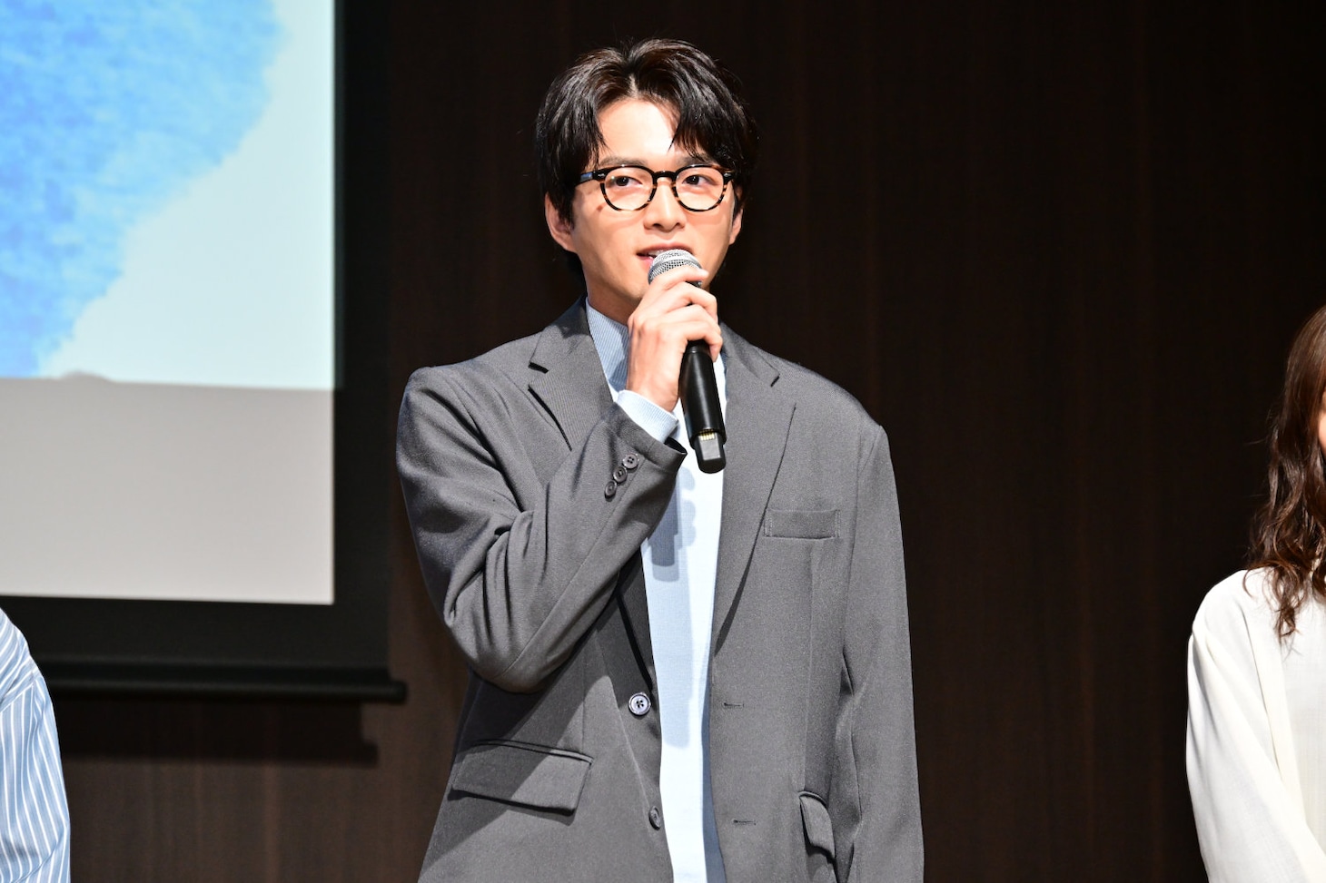 「すべての恋が終わるとしても」制作発表会見に出席した白洲迅