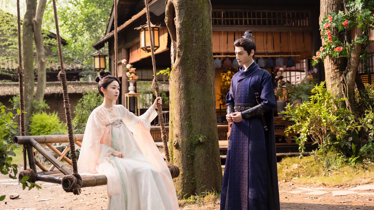 羅雲熙 宋軼ドラマ「顔新記」宣伝直筆サイン 専用ページ 左からソン・イー（宋軼）演じる顔南星（がんなんせい）、レオ