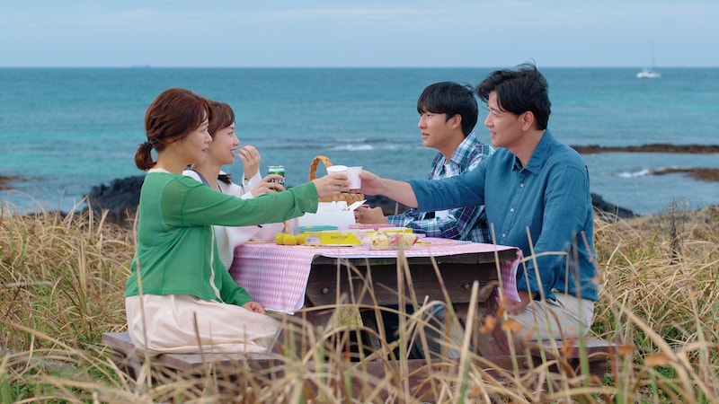 「夏の終わりのクラシック」新場面写真