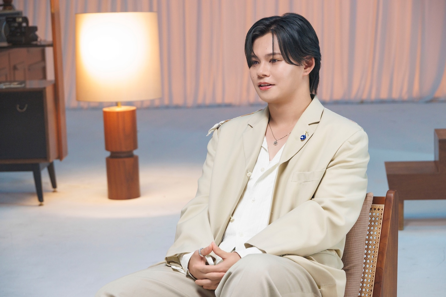 「超特急 The Movie RE:VE」新場面写真。カイ（小笠原海）