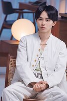 「超特急 The Movie RE:VE」場面写真。タクヤ（草川拓弥）