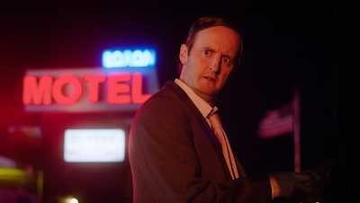 「バーナード・チェックイン」場面写真