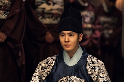 韓国ドラマ「世子＜セジャ＞が消えた～禁じられた愛～」場面写真。スホ（EXO）演じるイ・ゴン。日本語吹替版では福山潤がイ・ゴンに声を当てた