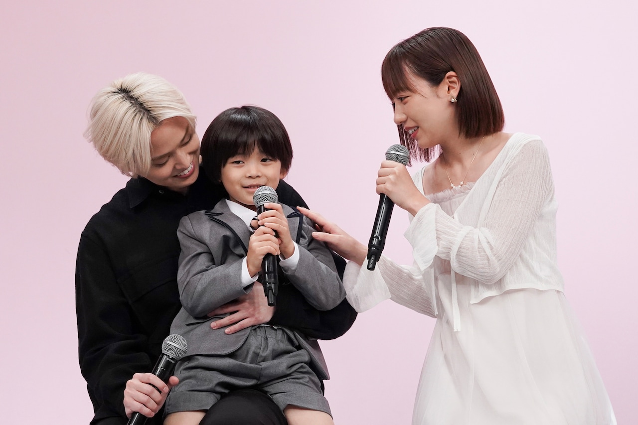 ドラマ「娘の命」齊藤京子が55歳役に試行錯誤、JO1白岩瑠姫は子役にデレデレ