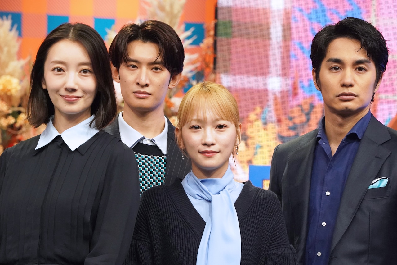 「TBS DRAMA COLLECTION 2025 Autumn」に参加した金曜ドラマ「フェイクマミー」のキャスト。左から波瑠、向井康二、川栄李奈、中村蒼