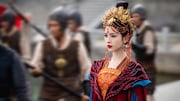 中国ドラマ「漠風吟(ばくふうぎん) 偽りの公主、熱砂の愛」より、復讐を誓う皇北霜(こうほくそう)。演じたのはディリラバやグーリーナーザーを生んだウイグル出身のハーニー・コーズー(哈妮克孜)