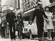 「にっぽん戦後史 マダムおんぼろの生活」場面写真  ©1970 TOHO CO.,LTD 国立映画アーカイブ画像提供