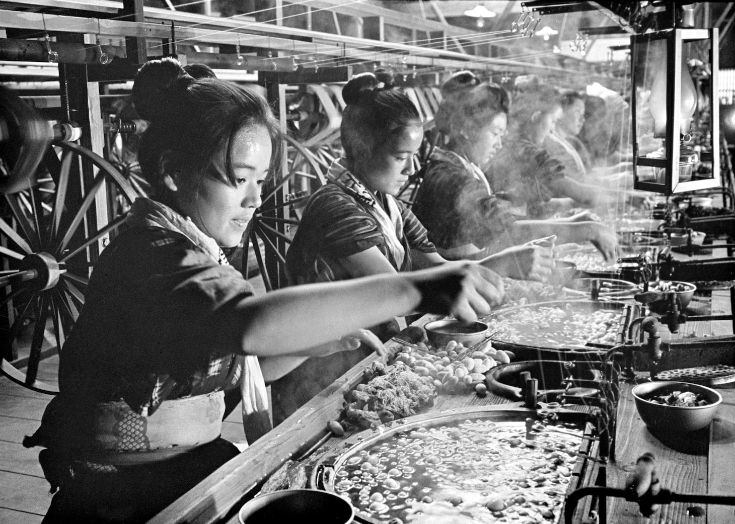 「あゝ野麦峠」場面写真  ©1979 株式会社教育産業振興会