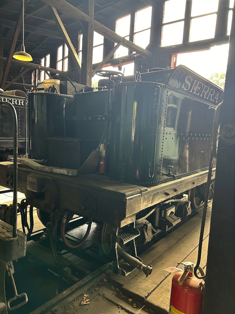 「Sierra No.3」車体・パーツの各所画像（撮影協力：Buco Entertainment, LLC） - プラレールとBTTFがコラボ ...