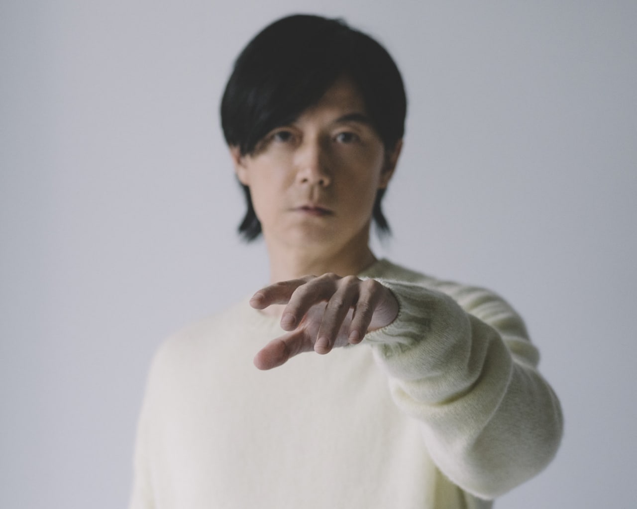 15年前に龍馬を演じた福山雅治が「新解釈・幕末伝」主題歌を担当、タイトルは「龍」