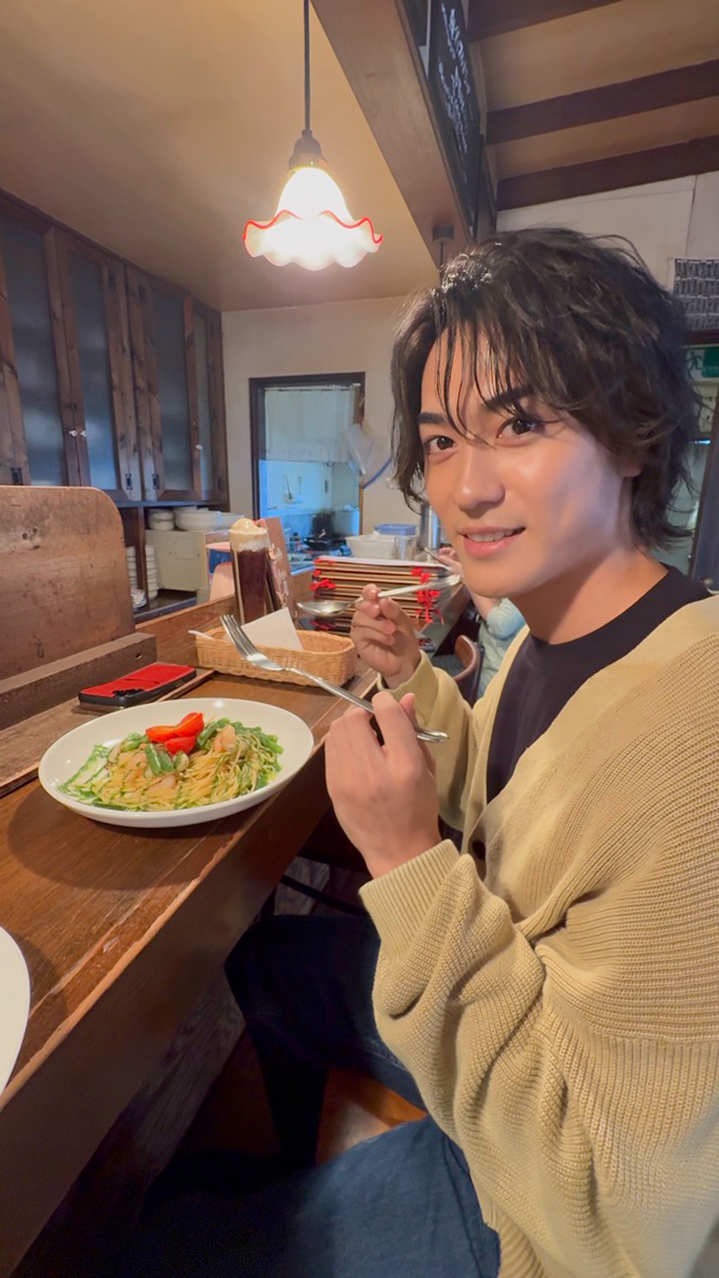 「君のスマホを見てみたら」