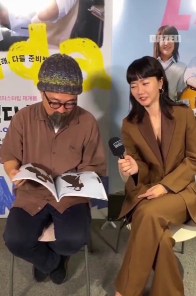 左から山下敦弘、ペ・ドゥナ