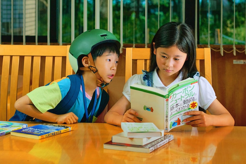 「ふつうの⼦ども」場面写真 ©2025 HDY