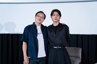 左から深田晃司、倉悠貴