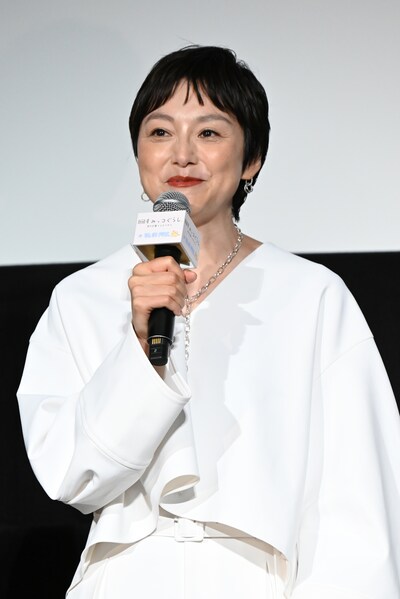 「映画 すみっコぐらし 空の王国とふたりのコ」舞台挨拶付きおひろめ試写会に登壇した本上まなみ