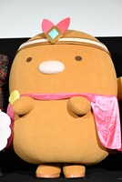 ムービーカメラでの撮影中、体を弾ませていたとんかつ