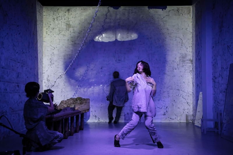 映画版「WE-入口と世界の出口」場面写真