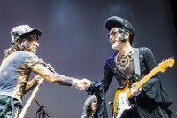 「劇場版 ロッキンミュージカル シン・シャドウブラウン＆ブラックパイレーツの冒険」場面写真