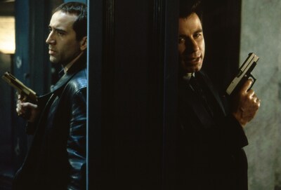 「フェイス／オフ」場面写真 © 1997 Touchstone Pictures. All rights reserved.